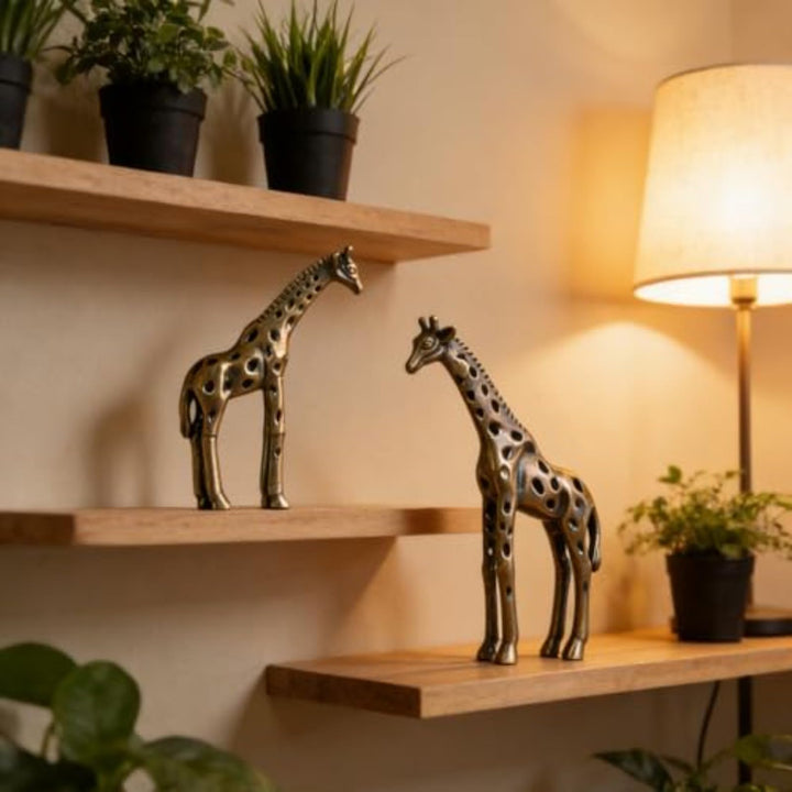 2pc Elegant Vintage Golden Giraffe Statue, Handcrafted Metal Animal Sculpture for Home Office Decor, Ideal for Christmas Thanksgiving Valentine's Day Gift & Collection